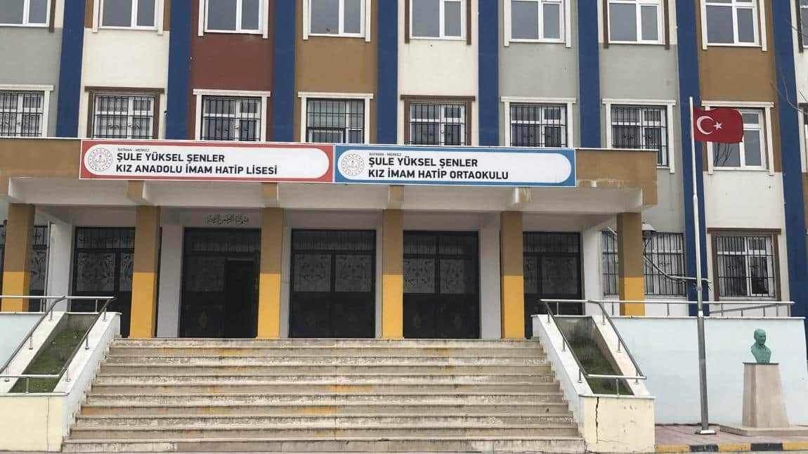 Şule Yüksel Şenler Kız Anadolu İmam Hatip Lisesi Fotoğrafı