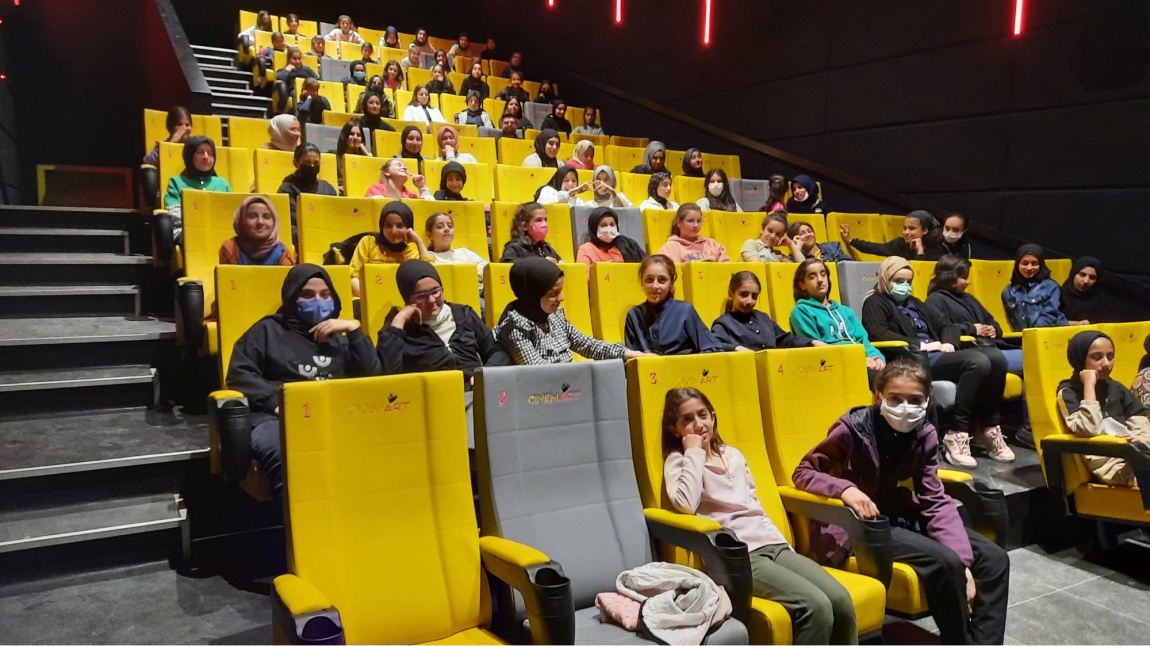 Öğrencilerimiz 'İyi ki Varsın Eren' Filmini İzledi